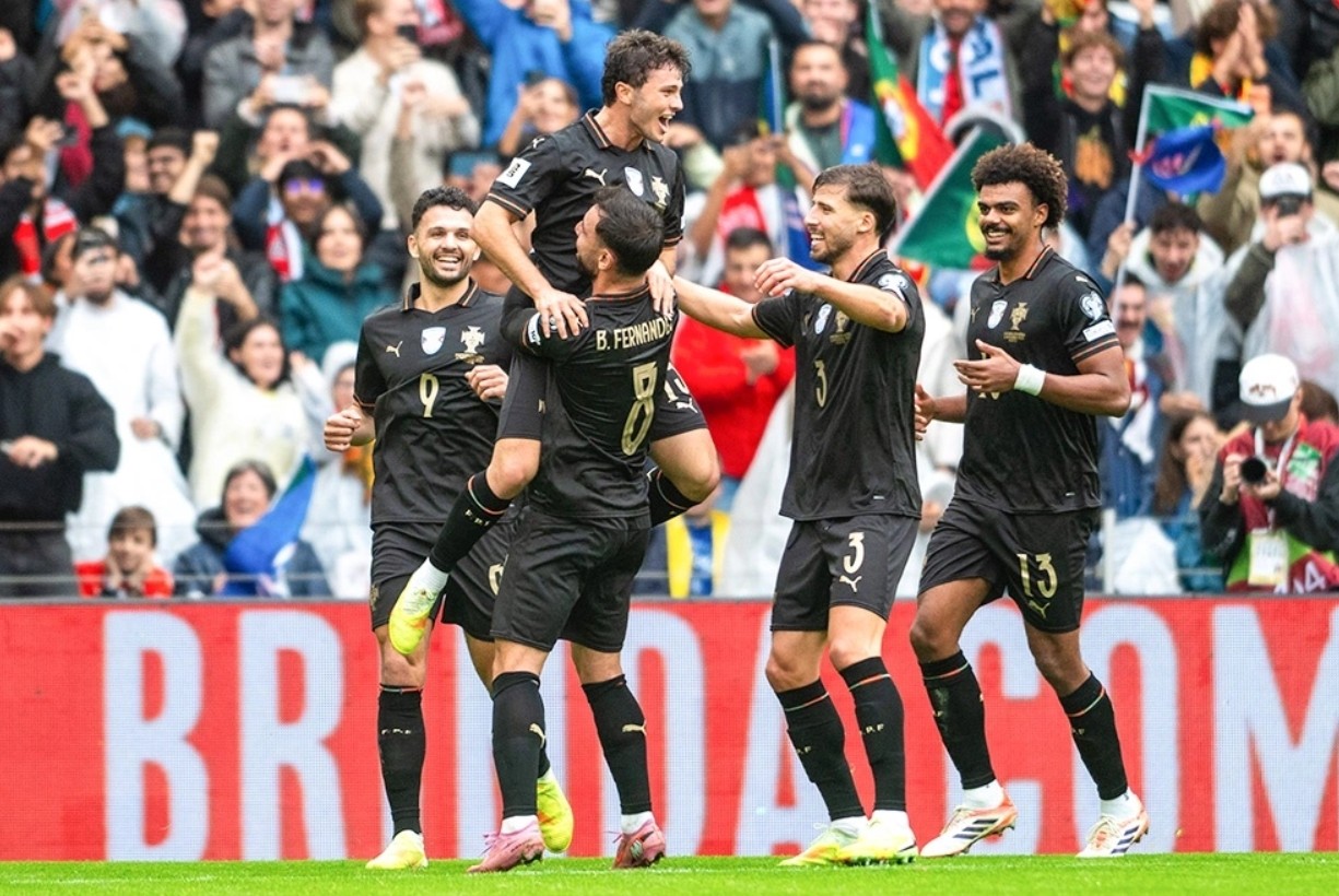 Португалия разгромила Армению и вышла на ЧМ-2026. Ирландия — в стыках