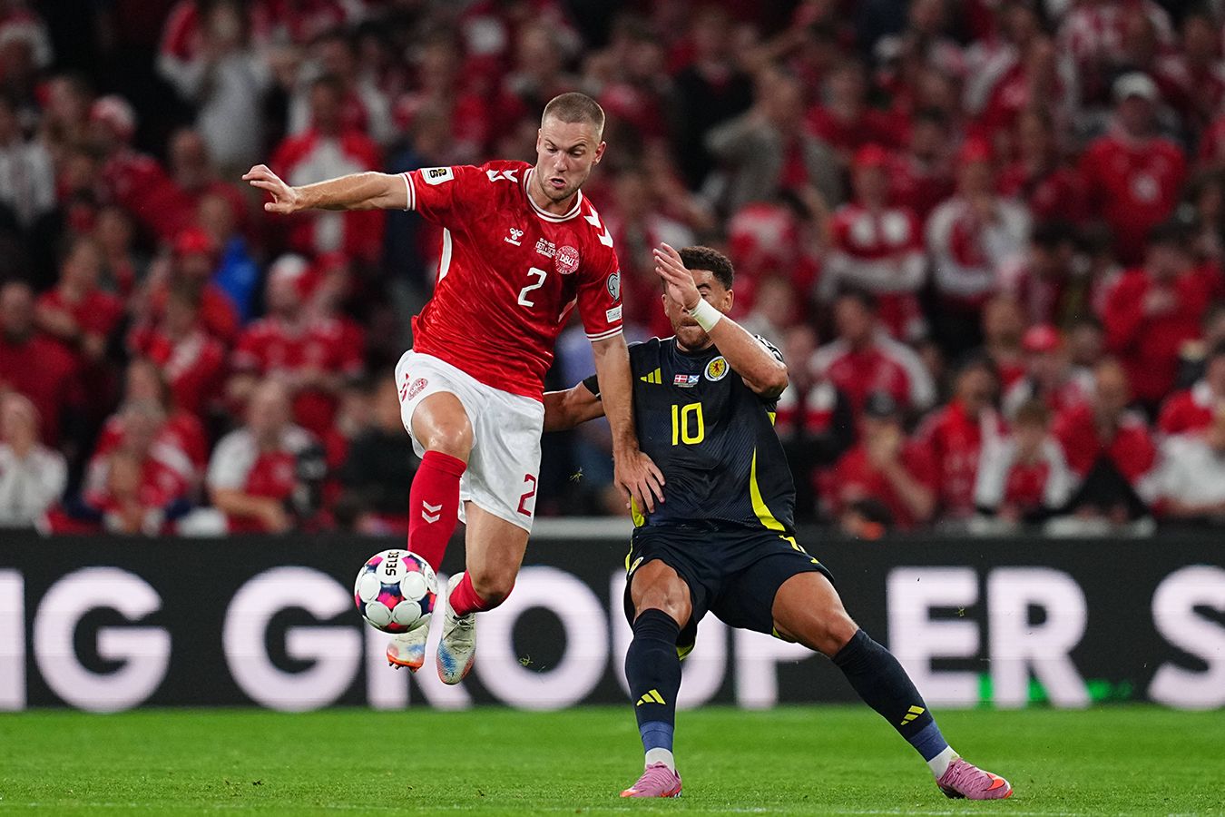 Шотландия неожиданно вышла на ЧМ-2026. Дания и Ирак — в стыках