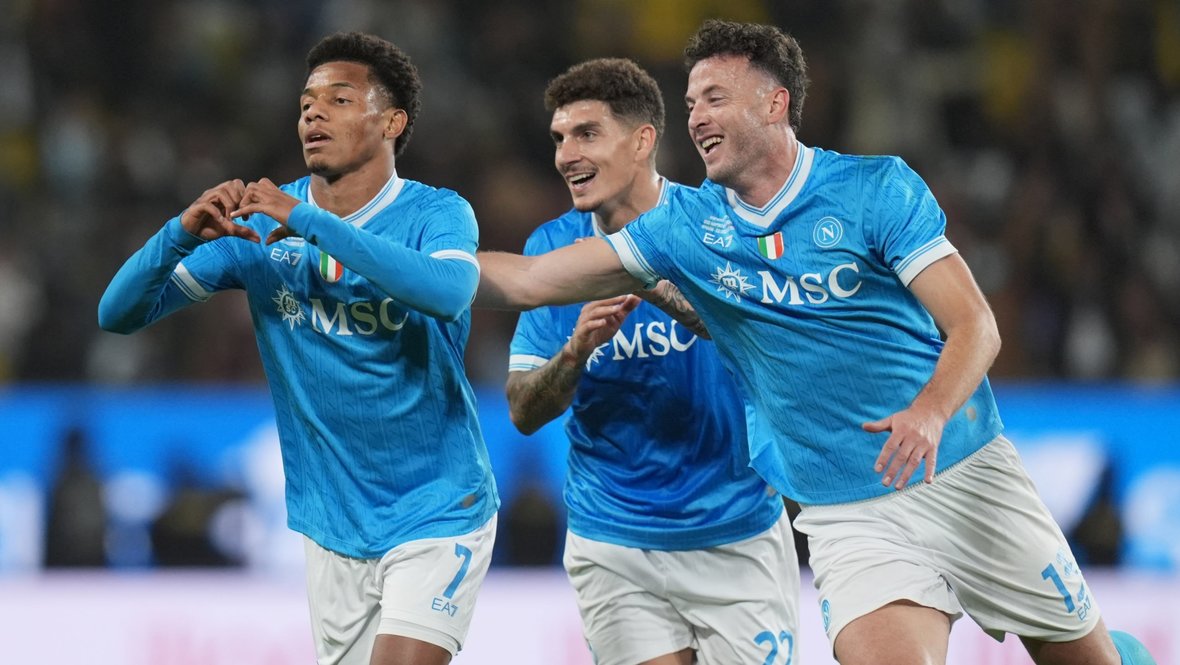 «Наполи» завоевал Суперкубок Италии