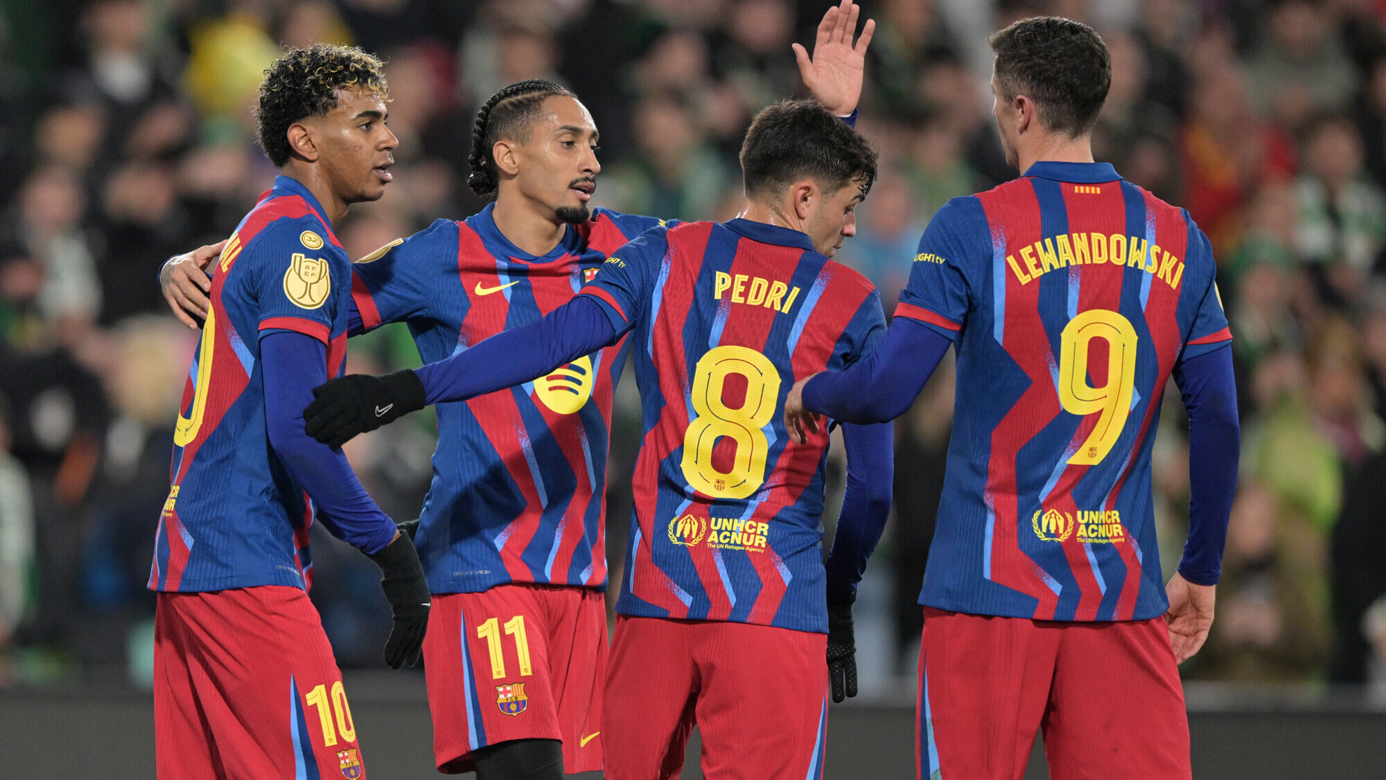 «Барселона» вышла в четвертьфинал Кубка Испании и обогнала «Реал» по трофеям в XXI веке