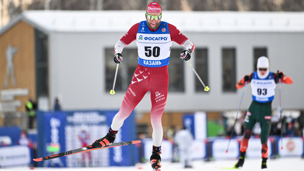 Александр Большунов впервые выиграл в этом сезоне