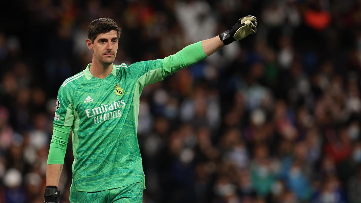 Вратарь мадридского «Реала» Куртуа стал лучшим в мире по числу сэйвов в 2025 году