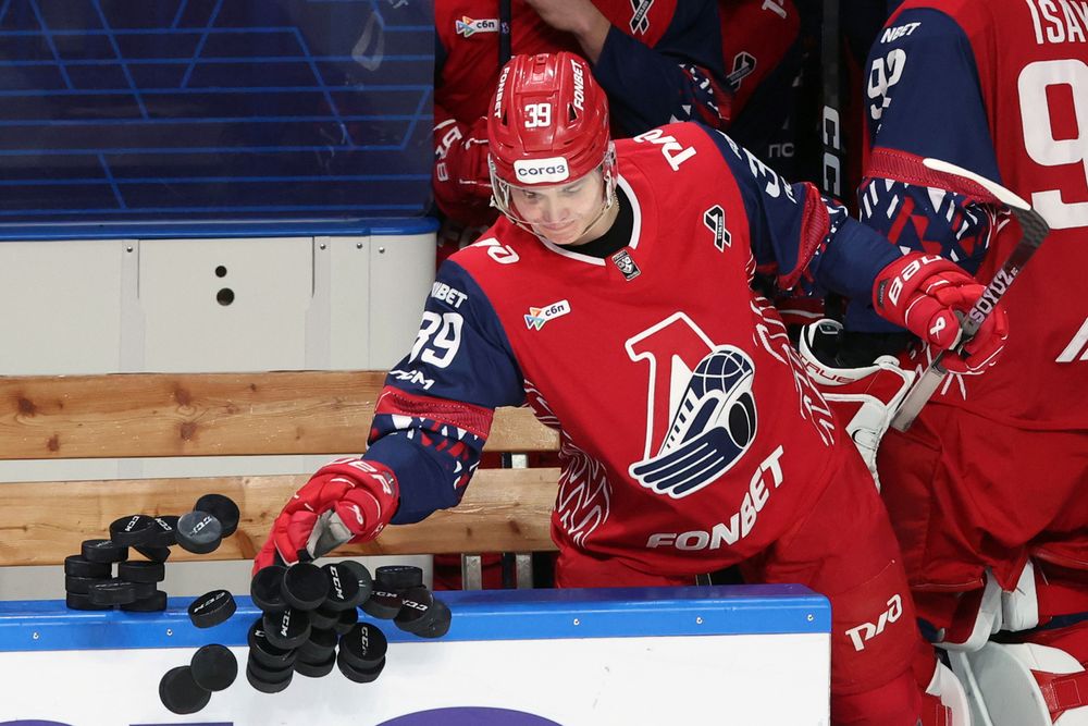 Ярославский «Локомотив» обыграл «Динамо-Минск» на последней минуте и выбился в лидеры «Запада»  КХЛ