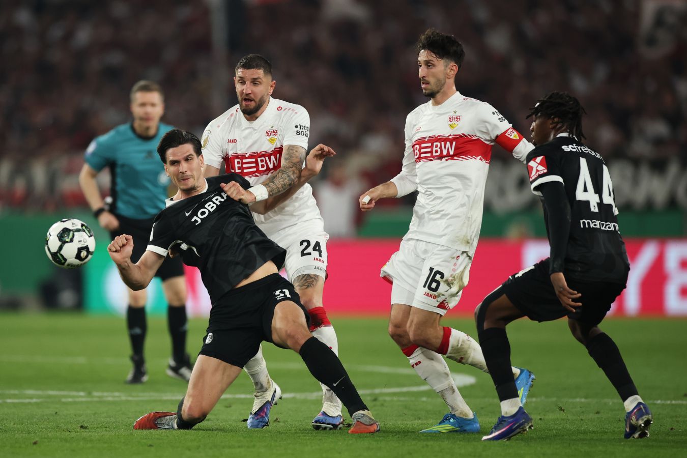 «Бавария» и «Штутгарт» сыграют в финале Кубка Германии