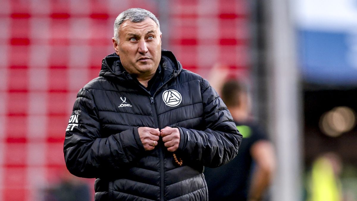 «Акрон» уволил главного тренера Тедеева за два дня до стыковых матчей